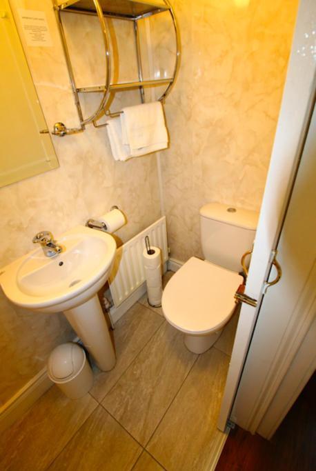 Beulah Guest House Portrush Buitenkant foto
